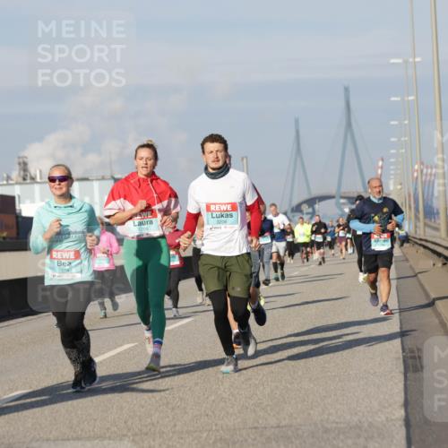 03.10.2025 - Köhlbrandbrückenlauf Jannik Wohlers http://msf.ph/oto/9086444 03.10.2025 09:57:16 Position 3 1514, 1206, 3208 meine-sportfotos.de