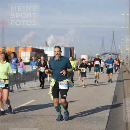 03.10.2025 - Köhlbrandbrückenlauf Jannik Wohlers http://msf.ph/oto/9086450 03.10.2025 10:07:51 Position 3 1726, 1727 meine-sportfotos.de