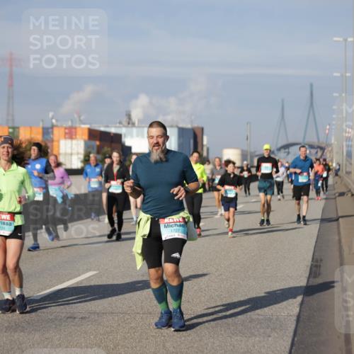 03.10.2025 - Köhlbrandbrückenlauf Jannik Wohlers http://msf.ph/oto/9086455 03.10.2025 10:07:51 Position 3 1726, 1727 meine-sportfotos.de