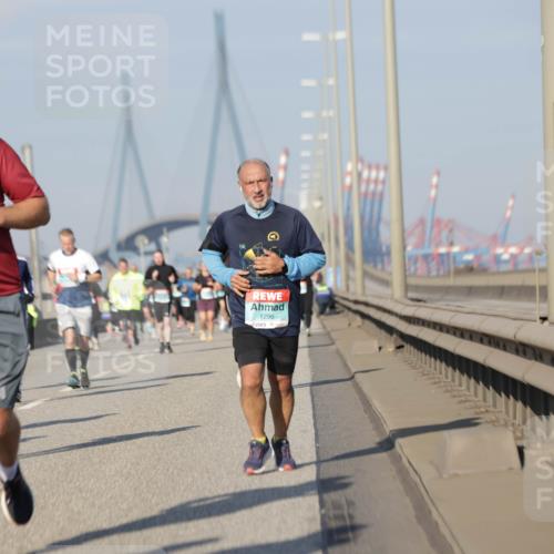 03.10.2025 - Köhlbrandbrückenlauf Jannik Wohlers http://msf.ph/oto/9086497 03.10.2025 09:57:17 Position 3 1296 meine-sportfotos.de