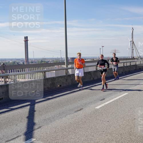 03.10.2025 - Köhlbrandbrückenlauf Michael Burmester http://msf.ph/oto/9086498 03.10.2025 12:43:43 Position 2  meine-sportfotos.de