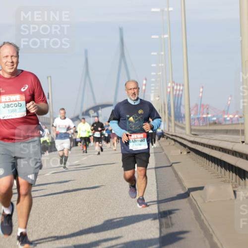 03.10.2025 - Köhlbrandbrückenlauf Jannik Wohlers http://msf.ph/oto/9086520 03.10.2025 09:57:18 Position 3 1388, 1296 meine-sportfotos.de