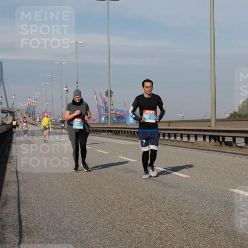 03.10.2025 - Köhlbrandbrückenlauf Fabian Wolf http://msf.ph/oto/9086570 03.10.2025 10:21:01 Position 3 3824 meine-sportfotos.de