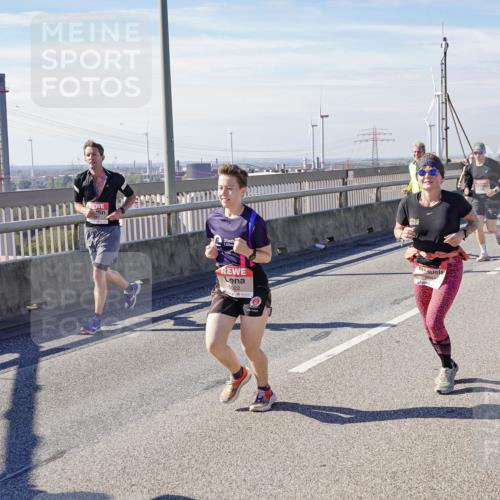 03.10.2025 - Köhlbrandbrückenlauf Michael Burmester http://msf.ph/oto/9086589 03.10.2025 12:43:45 Position 2 6022, 5641 meine-sportfotos.de