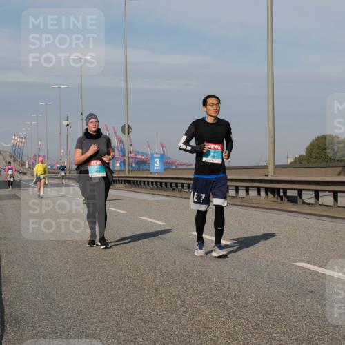 03.10.2025 - Köhlbrandbrückenlauf Fabian Wolf http://msf.ph/oto/9086619 03.10.2025 10:21:02 Position 3 7 meine-sportfotos.de