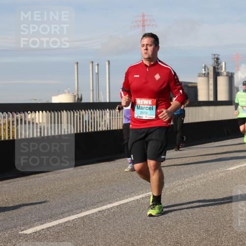 03.10.2025 - Köhlbrandbrückenlauf Lena Gebhardt http://msf.ph/oto/9086660 03.10.2025 10:06:03 Position 2 2070 meine-sportfotos.de