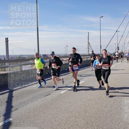03.10.2025 - Köhlbrandbrückenlauf Michael Burmester http://msf.ph/oto/9086675 03.10.2025 12:43:47 Position 2  meine-sportfotos.de
