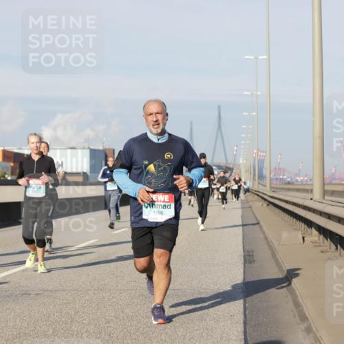 03.10.2025 - Köhlbrandbrückenlauf Jannik Wohlers http://msf.ph/oto/9086696 03.10.2025 09:57:21 Position 3 1296 meine-sportfotos.de