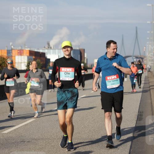 03.10.2025 - Köhlbrandbrückenlauf Jannik Wohlers http://msf.ph/oto/9086743 03.10.2025 10:07:57 Position 3 16, 1539, 2451 meine-sportfotos.de