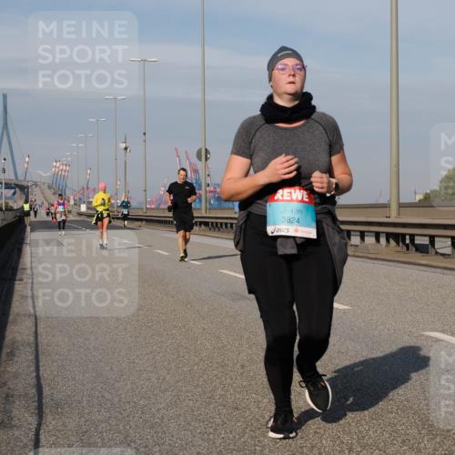 03.10.2025 - Köhlbrandbrückenlauf Fabian Wolf http://msf.ph/oto/9086755 03.10.2025 10:21:05 Position 3 3824 meine-sportfotos.de