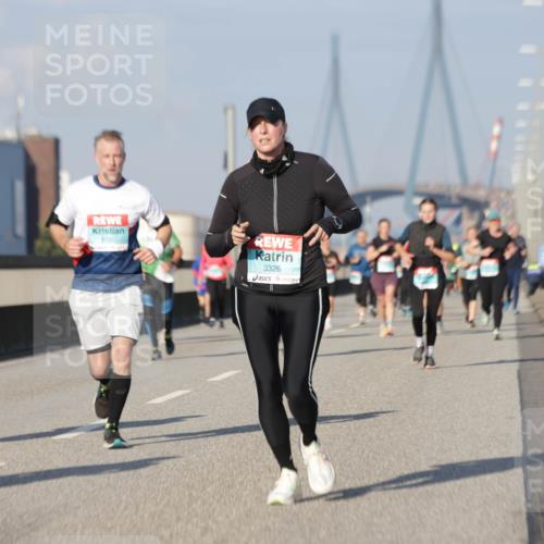 03.10.2025 - Köhlbrandbrückenlauf Jannik Wohlers http://msf.ph/oto/9086767 03.10.2025 09:57:24 Position 3 3326 meine-sportfotos.de