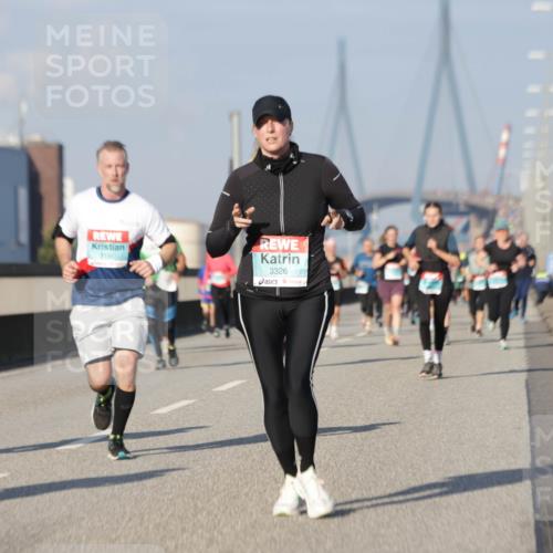 03.10.2025 - Köhlbrandbrückenlauf Jannik Wohlers http://msf.ph/oto/9086772 03.10.2025 09:57:24 Position 3 3326 meine-sportfotos.de