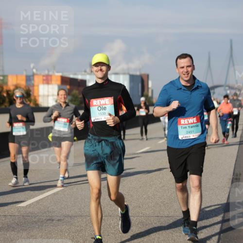 03.10.2025 - Köhlbrandbrückenlauf Jannik Wohlers http://msf.ph/oto/9086776 03.10.2025 10:07:57 Position 3 1539, 2451 meine-sportfotos.de