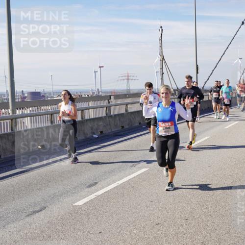 03.10.2025 - Köhlbrandbrückenlauf Michael Burmester http://msf.ph/oto/9086790 03.10.2025 12:43:53 Position 2 6510 meine-sportfotos.de