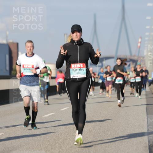 03.10.2025 - Köhlbrandbrückenlauf Jannik Wohlers http://msf.ph/oto/9086795 03.10.2025 09:57:24 Position 3 3326 meine-sportfotos.de