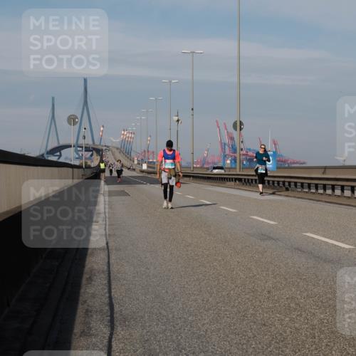 03.10.2025 - Köhlbrandbrückenlauf Fabian Wolf http://msf.ph/oto/9086796 03.10.2025 10:21:25 Position 3  meine-sportfotos.de