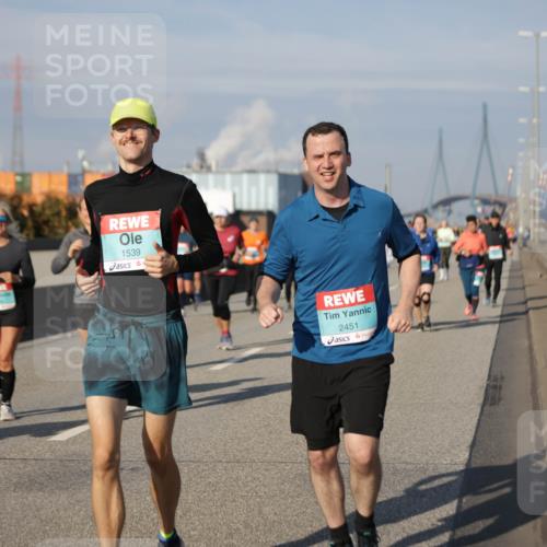 03.10.2025 - Köhlbrandbrückenlauf Jannik Wohlers http://msf.ph/oto/9086807 03.10.2025 10:07:58 Position 3 1539, 2451 meine-sportfotos.de