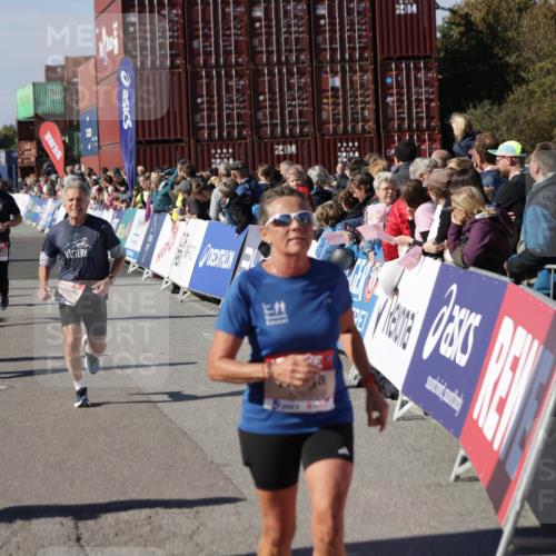 03.10.2025 - Köhlbrandbrückenlauf Jannik Wohlers http://msf.ph/oto/9086823 03.10.2025 13:18:58 Ziel 4077, 4556, 4630, 4676, 4756, 4889, 5027, 5304, 5449, 5974, 6117, 6267, 6475, 6506, 6573, 6795 meine-sportfotos.de