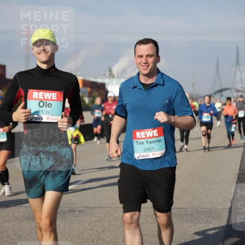 03.10.2025 - Köhlbrandbrückenlauf Jannik Wohlers http://msf.ph/oto/9086840 03.10.2025 10:07:58 Position 3 1539, 2451 meine-sportfotos.de