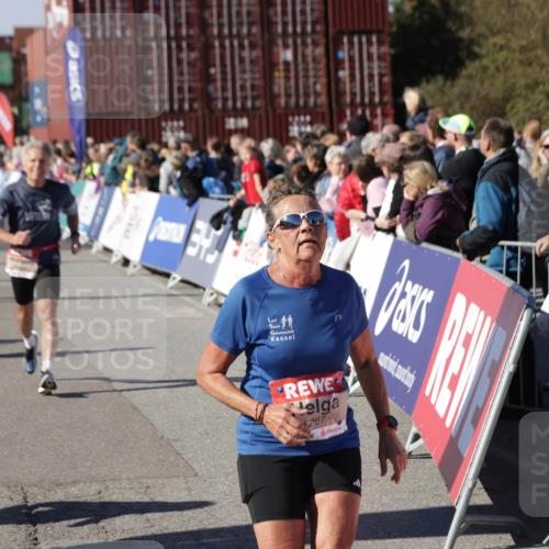 03.10.2025 - Köhlbrandbrückenlauf Jannik Wohlers http://msf.ph/oto/9086892 03.10.2025 13:18:58 Ziel 4077, 4556, 4630, 4676, 4756, 4889, 5027, 5304, 5449, 5974, 6117, 6267, 6475, 6506, 6573, 6795 meine-sportfotos.de