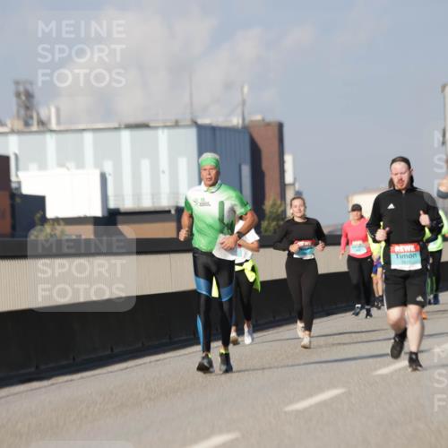 03.10.2025 - Köhlbrandbrückenlauf Jannik Wohlers http://msf.ph/oto/9086900 03.10.2025 09:57:29 Position 3 15 meine-sportfotos.de