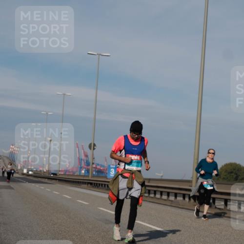 03.10.2025 - Köhlbrandbrückenlauf Fabian Wolf http://msf.ph/oto/9086901 03.10.2025 10:21:34 Position 3 3512, 3 meine-sportfotos.de