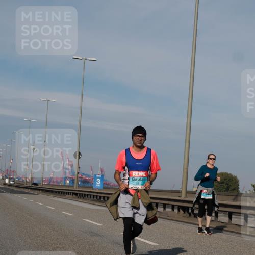 03.10.2025 - Köhlbrandbrückenlauf Fabian Wolf http://msf.ph/oto/9086913 03.10.2025 10:21:35 Position 3 3512 meine-sportfotos.de