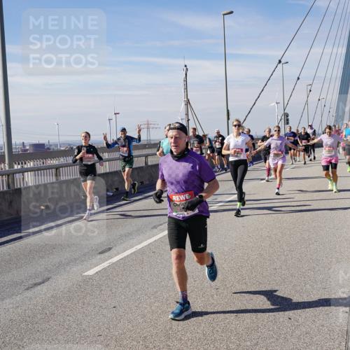 03.10.2025 - Köhlbrandbrückenlauf Michael Burmester http://msf.ph/oto/9086939 03.10.2025 12:43:56 Position 2  meine-sportfotos.de