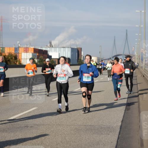 03.10.2025 - Köhlbrandbrückenlauf Jannik Wohlers http://msf.ph/oto/9086942 03.10.2025 10:08:02 Position 3  meine-sportfotos.de