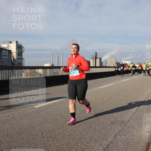 03.10.2025 - Köhlbrandbrückenlauf Lena Gebhardt http://msf.ph/oto/9086973 03.10.2025 10:06:08 Position 2  meine-sportfotos.de