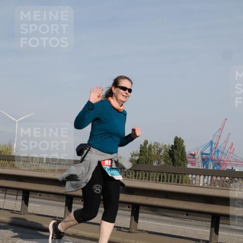 03.10.2025 - Köhlbrandbrückenlauf Fabian Wolf http://msf.ph/oto/9086988 03.10.2025 10:21:40 Position 3 166 meine-sportfotos.de