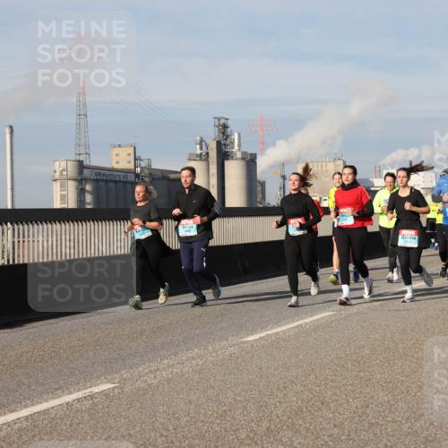 03.10.2025 - Köhlbrandbrückenlauf Lena Gebhardt http://msf.ph/oto/9086994 03.10.2025 10:06:12 Position 2  meine-sportfotos.de