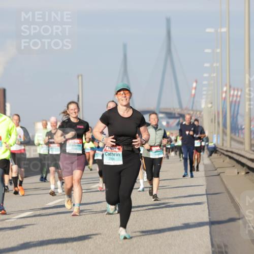 03.10.2025 - Köhlbrandbrückenlauf Jannik Wohlers http://msf.ph/oto/9087003 03.10.2025 09:57:34 Position 3 1169, 2006 meine-sportfotos.de