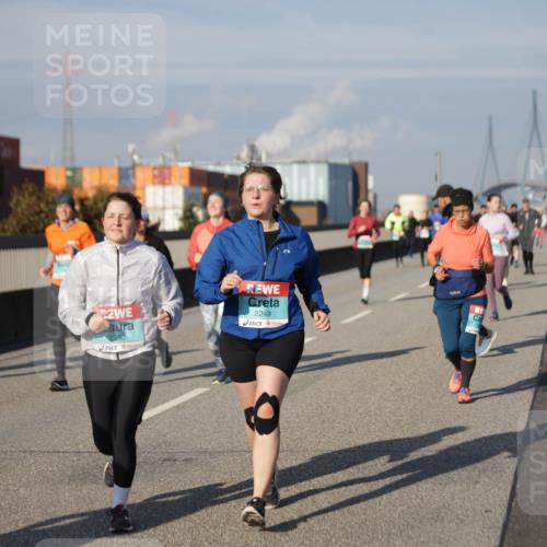 03.10.2025 - Köhlbrandbrückenlauf Jannik Wohlers http://msf.ph/oto/9087037 03.10.2025 10:08:03 Position 3 2250, 2249 meine-sportfotos.de
