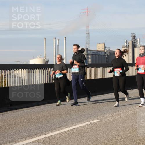 03.10.2025 - Köhlbrandbrückenlauf Lena Gebhardt http://msf.ph/oto/9087045 03.10.2025 10:06:13 Position 2 2655, 2166 meine-sportfotos.de