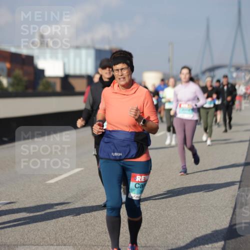 03.10.2025 - Köhlbrandbrückenlauf Jannik Wohlers http://msf.ph/oto/9087050 03.10.2025 10:08:05 Position 3 35 meine-sportfotos.de