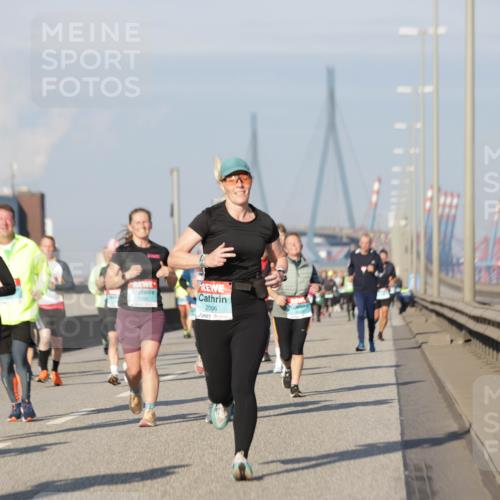 03.10.2025 - Köhlbrandbrückenlauf Jannik Wohlers http://msf.ph/oto/9087073 03.10.2025 09:57:35 Position 3 1169, 2006 meine-sportfotos.de