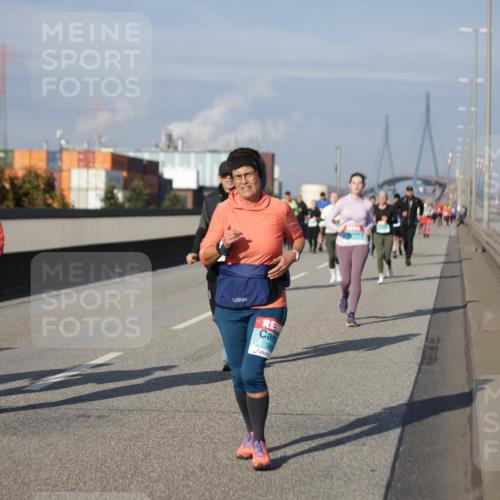03.10.2025 - Köhlbrandbrückenlauf Jannik Wohlers http://msf.ph/oto/9087096 03.10.2025 10:08:05 Position 3 34 meine-sportfotos.de