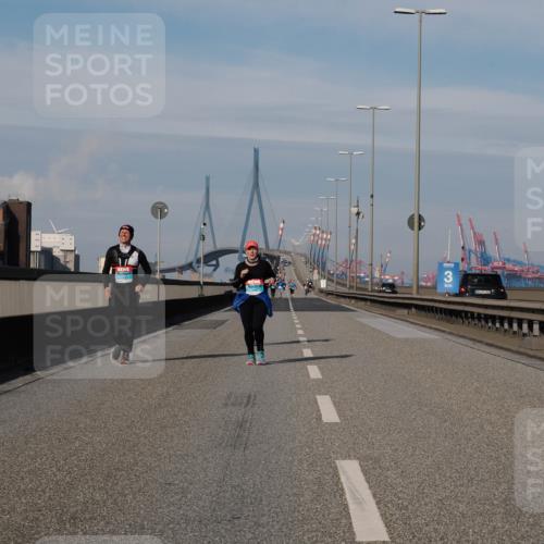 03.10.2025 - Köhlbrandbrückenlauf Fabian Wolf http://msf.ph/oto/9087113 03.10.2025 10:22:22 Position 3  meine-sportfotos.de