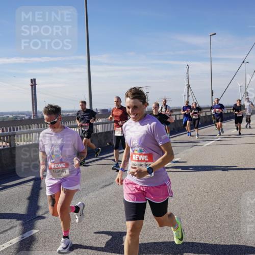03.10.2025 - Köhlbrandbrückenlauf Michael Burmester http://msf.ph/oto/9087147 03.10.2025 12:44:00 Position 2 6224 meine-sportfotos.de