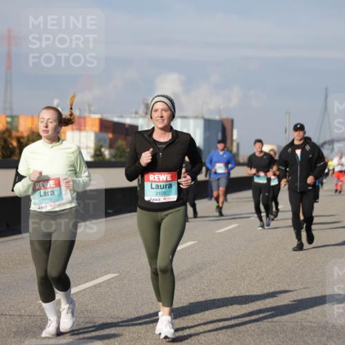 03.10.2025 - Köhlbrandbrückenlauf Jannik Wohlers http://msf.ph/oto/9087152 03.10.2025 10:08:12 Position 3 3102, 3105 meine-sportfotos.de