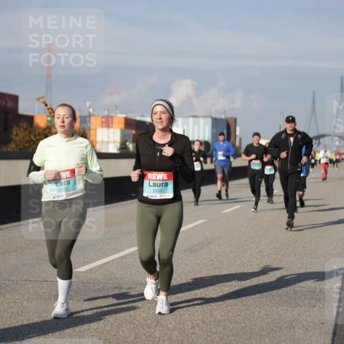 03.10.2025 - Köhlbrandbrückenlauf Jannik Wohlers http://msf.ph/oto/9087177 03.10.2025 10:08:13 Position 3 3102, 3105 meine-sportfotos.de