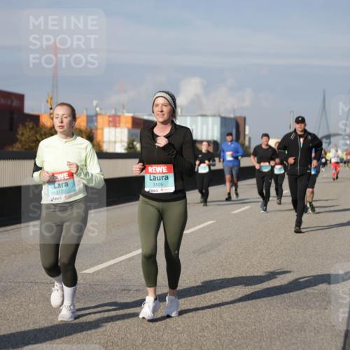 03.10.2025 - Köhlbrandbrückenlauf Jannik Wohlers http://msf.ph/oto/9087186 03.10.2025 10:08:13 Position 3 3102, 3105 meine-sportfotos.de