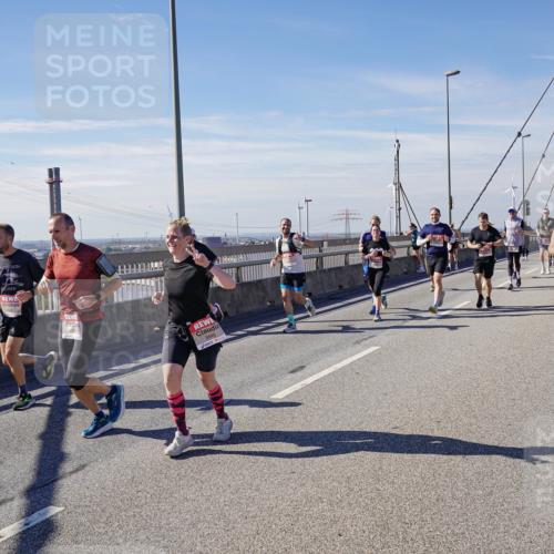 03.10.2025 - Köhlbrandbrückenlauf Michael Burmester http://msf.ph/oto/9087199 03.10.2025 12:44:01 Position 2 5645 meine-sportfotos.de