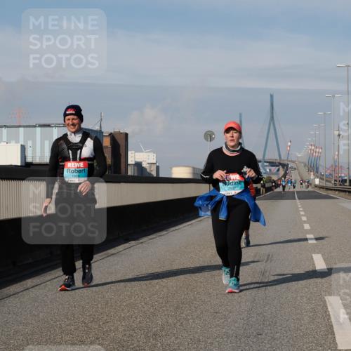 03.10.2025 - Köhlbrandbrückenlauf Fabian Wolf http://msf.ph/oto/9087209 03.10.2025 10:22:27 Position 3 1928, 2507, 3 meine-sportfotos.de