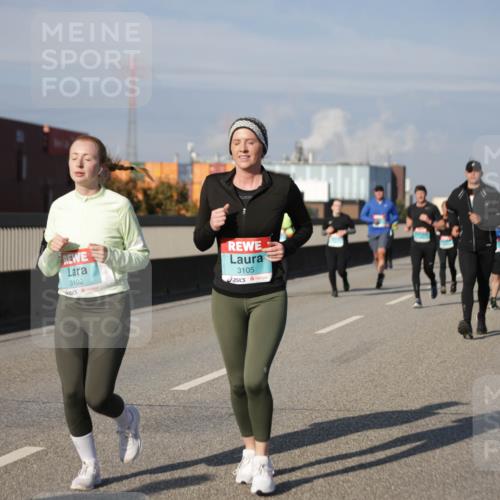 03.10.2025 - Köhlbrandbrückenlauf Jannik Wohlers http://msf.ph/oto/9087229 03.10.2025 10:08:13 Position 3 3102, 3105 meine-sportfotos.de