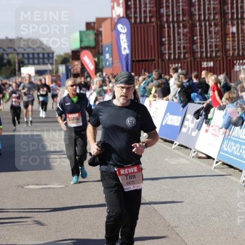 03.10.2025 - Köhlbrandbrückenlauf Jannik Wohlers http://msf.ph/oto/9087230 03.10.2025 13:19:02 Ziel 4556, 4630, 4676, 4756, 4876, 4889, 5027, 5304, 5449, 5974, 6088, 6117, 6127, 6267, 6475, 6573, 6795 meine-sportfotos.de