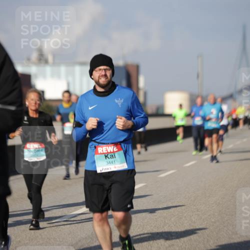03.10.2025 - Köhlbrandbrückenlauf Jannik Wohlers http://msf.ph/oto/9087242 03.10.2025 10:08:17 Position 3 3441 meine-sportfotos.de