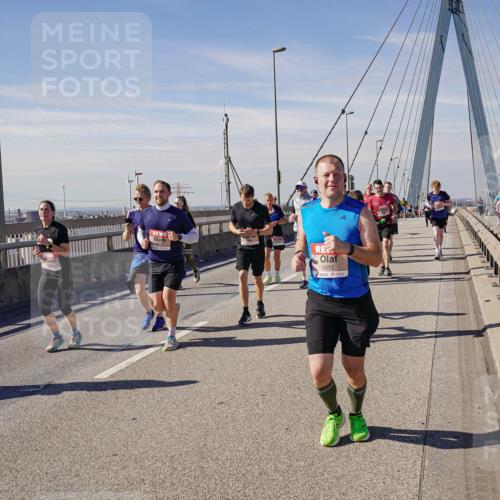 03.10.2025 - Köhlbrandbrückenlauf Michael Burmester http://msf.ph/oto/9087265 03.10.2025 12:44:02 Position 2 4212 meine-sportfotos.de