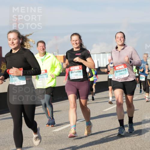 03.10.2025 - Köhlbrandbrückenlauf Jannik Wohlers http://msf.ph/oto/9087300 03.10.2025 09:57:39 Position 3 1220, 1169, 3057, 2054, 2687 meine-sportfotos.de